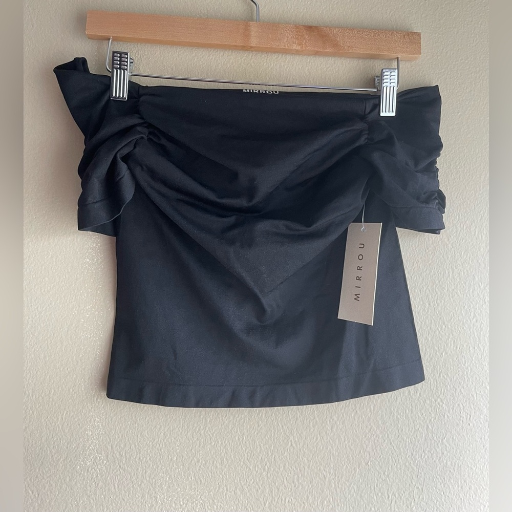 New Mirrou Women Stretchy Top Black S/M